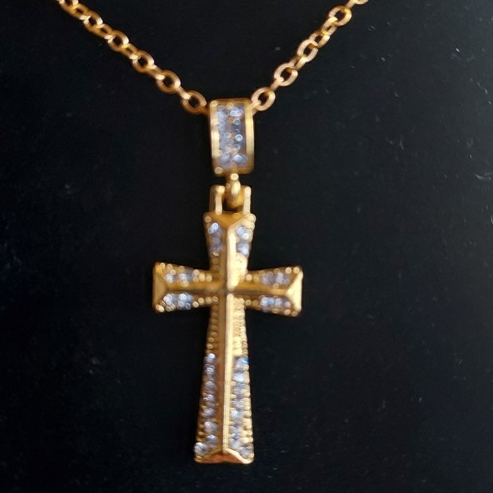 GOLD DIAMOND CROSS UNISEX NECKLACE - Picture 3 of 8